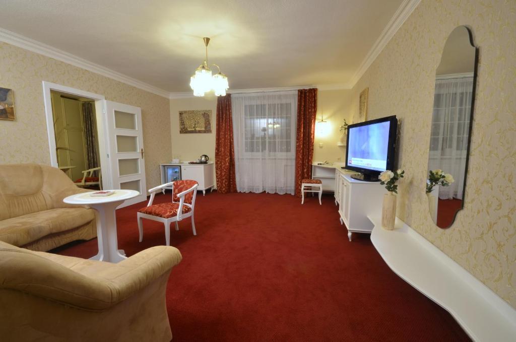 Hotel Ostrov Nymburk Habitación foto